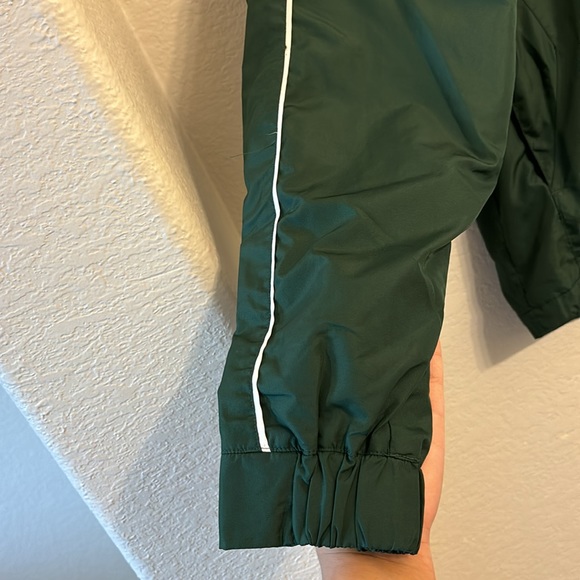 Under armor windbreaker jacket - Picture 4 of 5